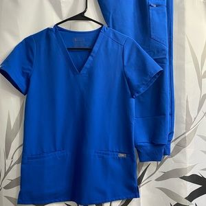 ROYAL BLUE FIGS XXS TOP & XS PETITE JOGGER BOTTOMS